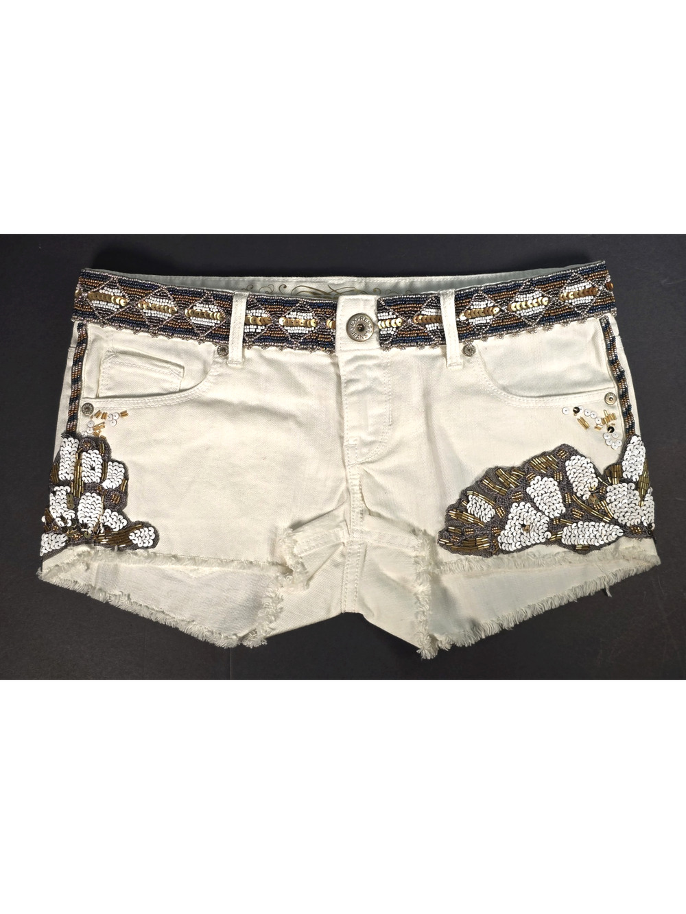 EXPRESS JEANS Women's White Beaded Short Shorts Bling Sexy Denim Size 2 NWT